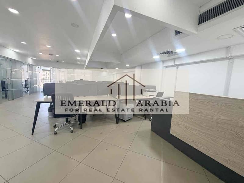 4 c7dbbbb8-608a-4a66-a828-d9ad2c9032fd. jpg