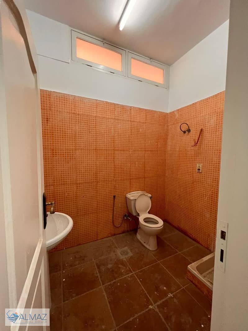 7 WhatsApp Image 2025-09-28 at 12.21. 20 PM. jpeg