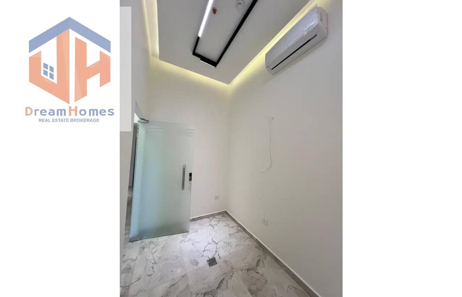 4 WhatsApp Image 2025-10-11 at 4.21. 06 PM. jpg