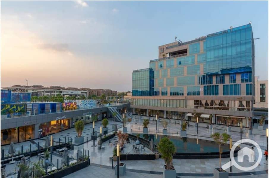 8 WhatsApp Image 2023-12-12 at 12.31. 12_1bc09431. jpg