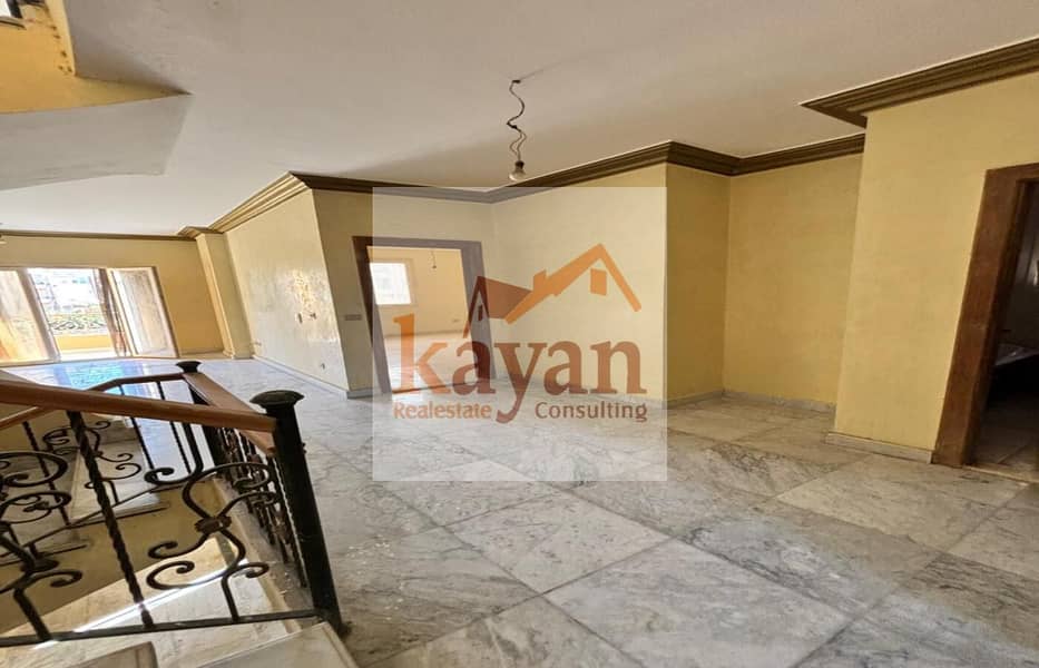 9 7d54b056-d86b-44f6-b6a2-c13e2705e22e. jpg