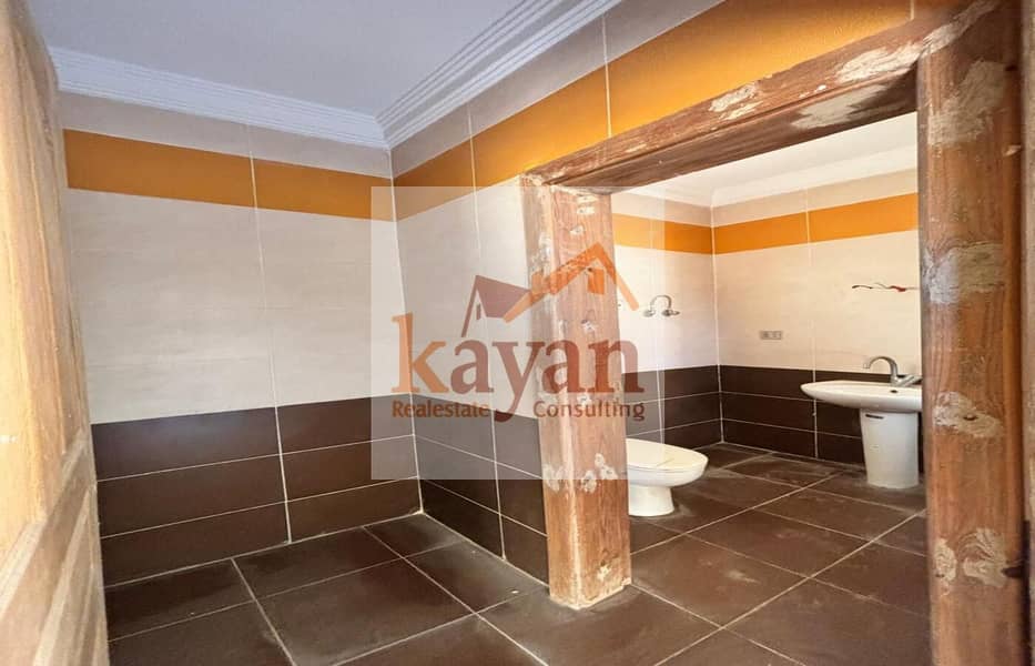 18 936b94ff-d95c-4575-abe1-145783684e59. jpg