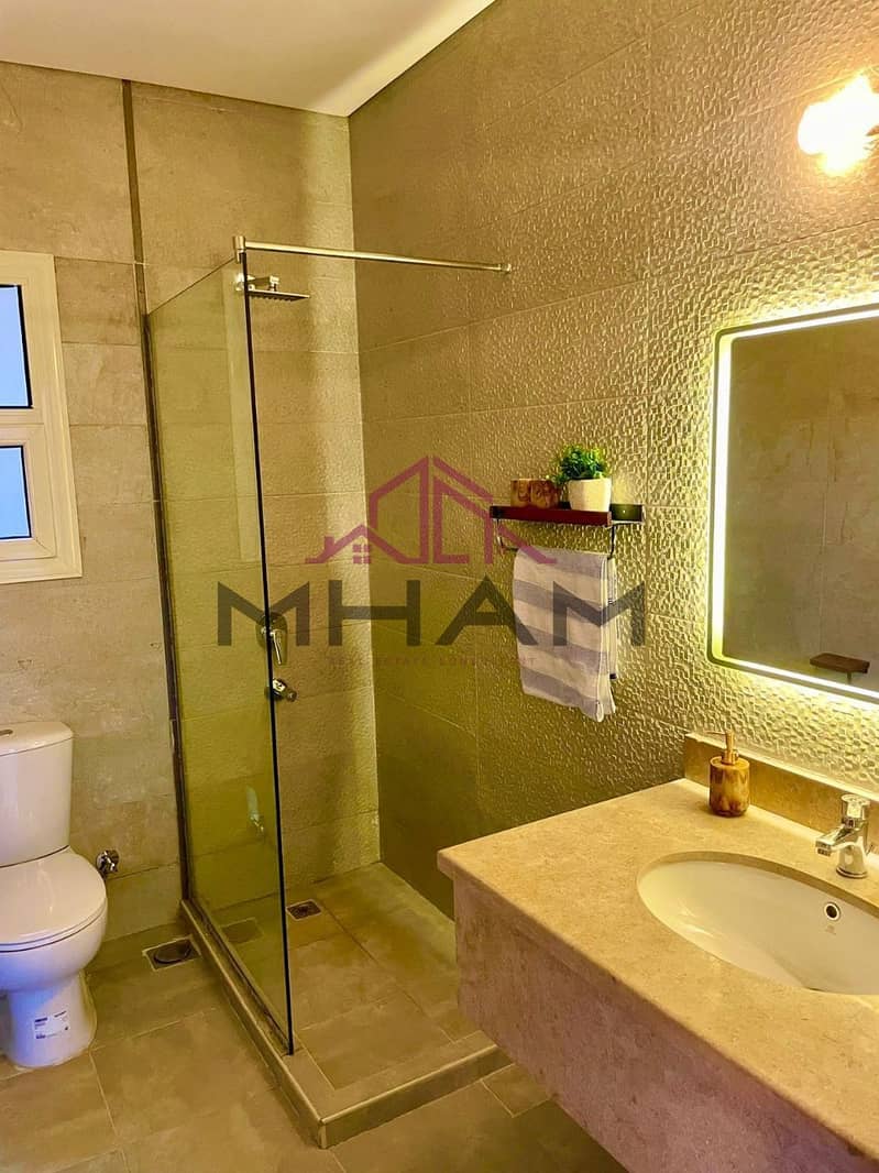 14 photo_5769199320275028759_y. jpg