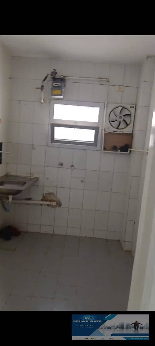 9 ad18f242-f221-4bf0-8202-bde8d7789ee2. jpg