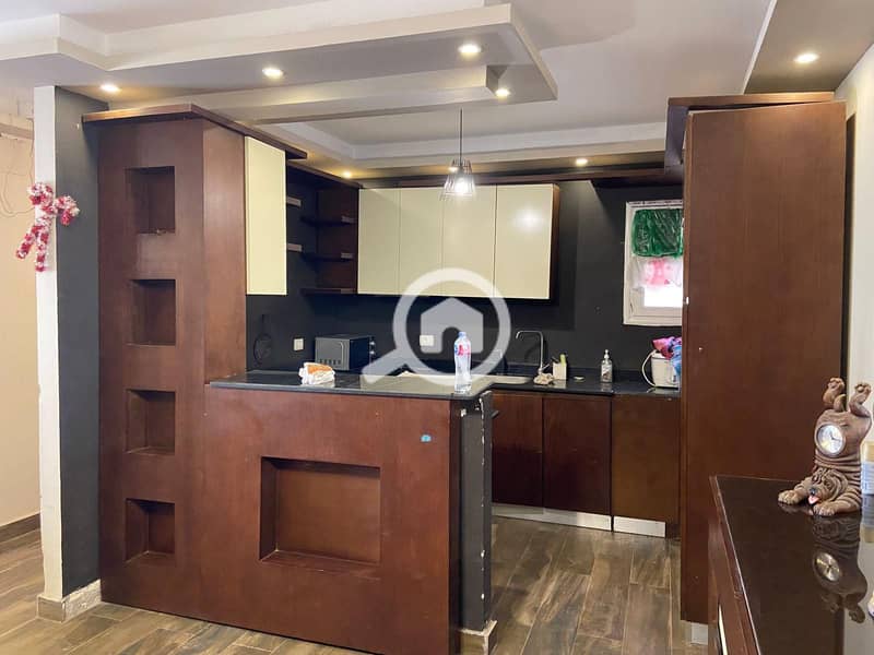 4 85903c07-9ca6-43a1-9bbf-d384478da797. jpeg