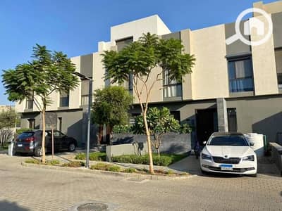 4 Bedroom Townhouse for Sale in Shorouk City, Cairo - WhatsApp Image 2025-10-02 at 2.05. 52 PM (2). jpeg