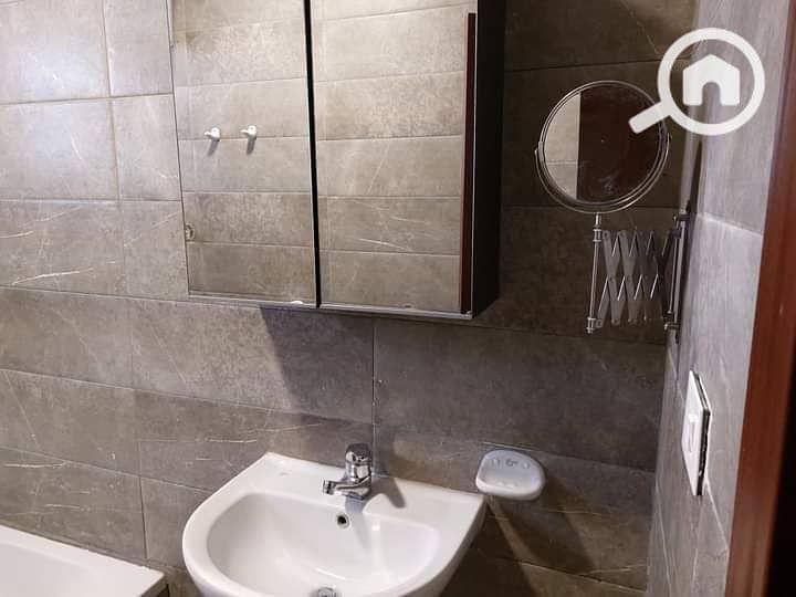 20 WhatsApp Image 2025-10-28 at 18.47. 35_44665301. jpg