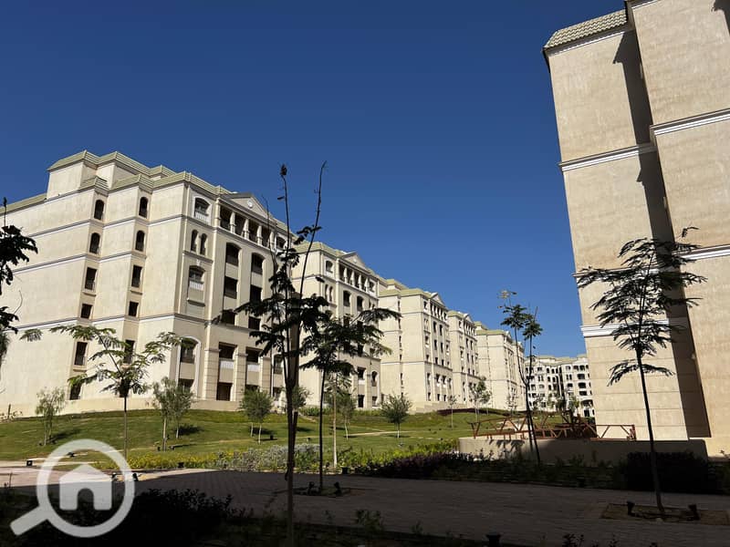 9 b3da5f40-2424-4e35-92ae-84bb9938f5a9. jpg