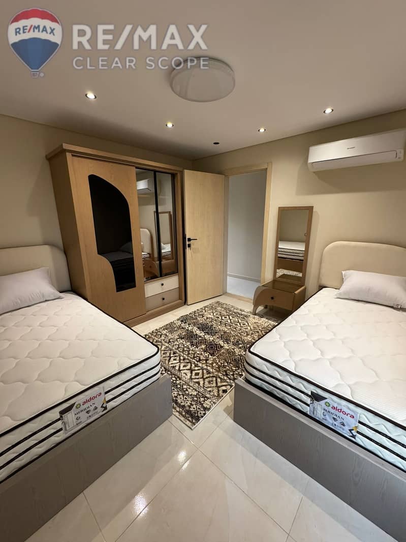 4 2fd9e302-37dd-4261-bf4b-f68d2a108338. jpg