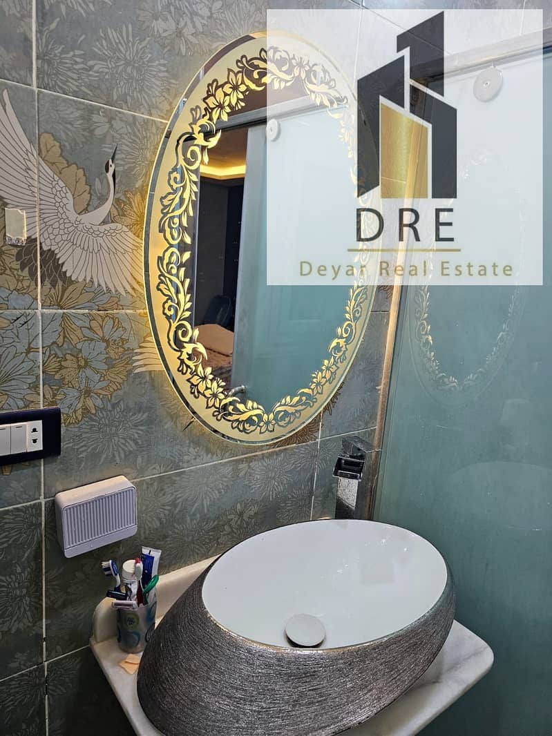 24 e936f94c-87c9-4d61-a6f9-4b4648c328ba. jpg