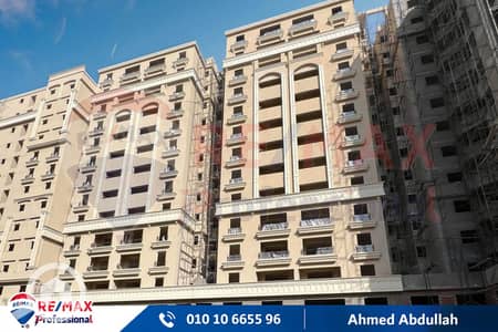 فلیٹ 3 غرف نوم للبيع في سموحة، الإسكندرية - 001. jpg