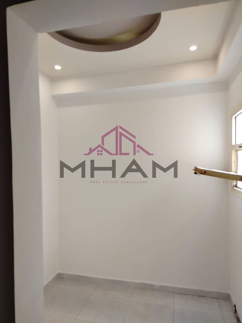 2 photo_5767325992979467458_y. jpg