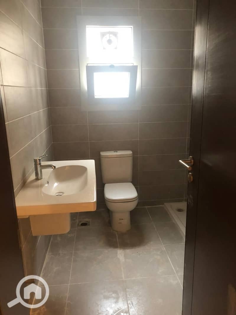 2 WhatsApp Image 2025-10-29 at 1.19. 09 PM (1). jpeg