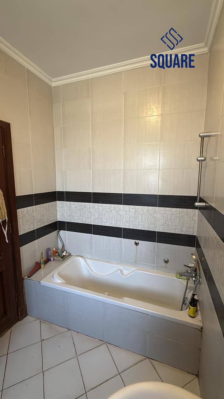 10 WhatsApp Image 2025-10-21 at 14.25. 36_239f5dd1 - Elnoby Abdullah (1). jpg