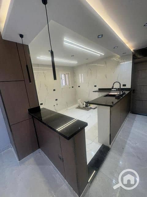 15 be696e7c-6f08-42e3-a486-822af4c65db0. jfif. jpg