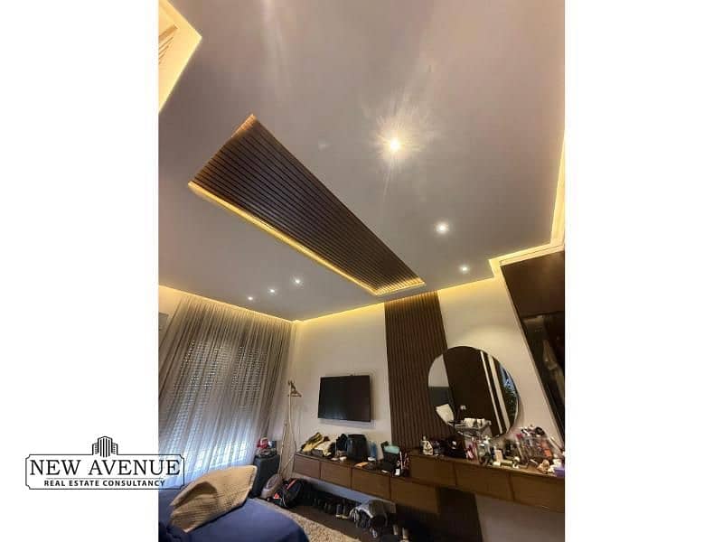 6 8c701c9e-dd2e-43c3-8829-6531e477b881. png