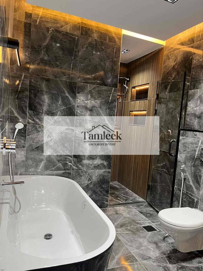 2 ef9e7530-febc-46d6-ad97-c93add4bdabf. jpg