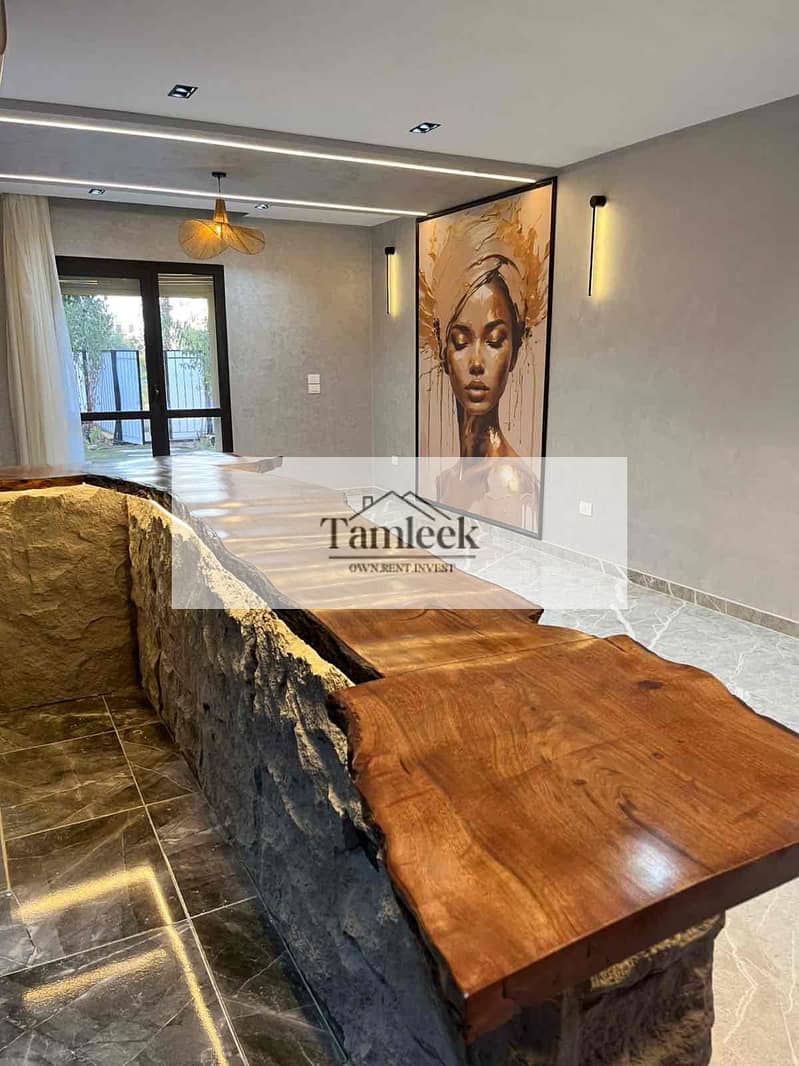 5 be5c6d8d-33fb-48e5-9a94-06a33a4fd061. jpg