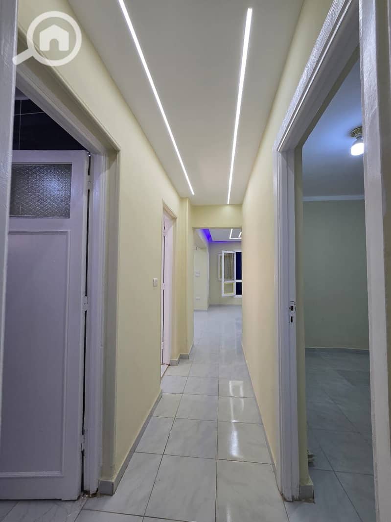 10 WhatsApp Image 2025-10-28 at 16.32. 39 (2). jpeg