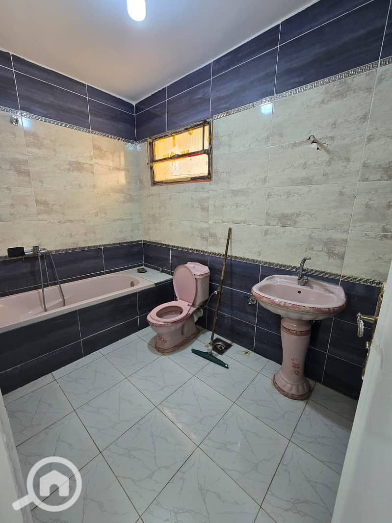 11 WhatsApp Image 2025-10-28 at 16.32. 37 (2). jpeg