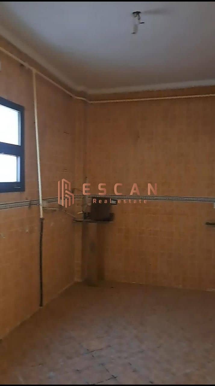 10 U366941 (8). jpeg