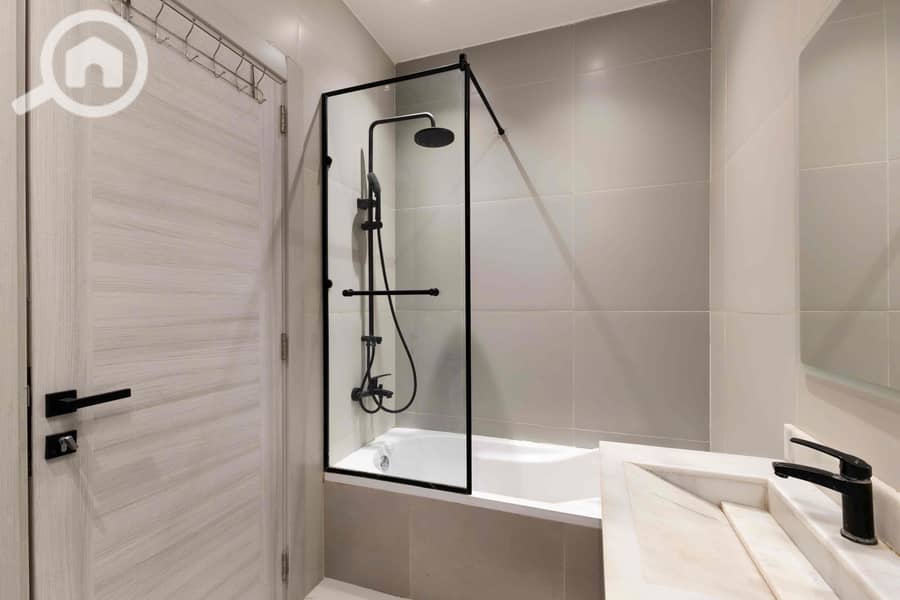 16 b0bb3276-d438-4cb8-99d8-813d71945e88. jpg