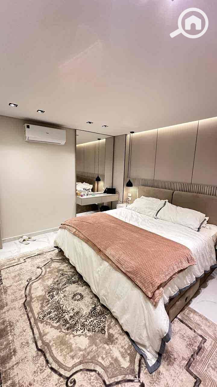 10 2e0e3d37-a64e-4fbf-911c-1889ee7efc9a. jpg