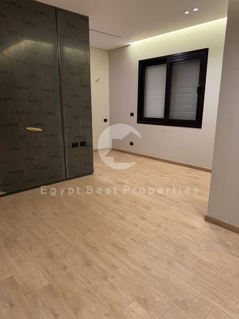 8 PHOTO-2025-10-29-14-12-08. jpg