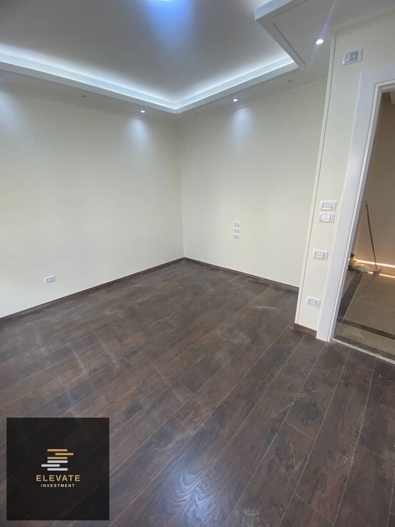 4 WhatsApp Image 2025-10-28 at 6.07. 13 PM (2). jpeg