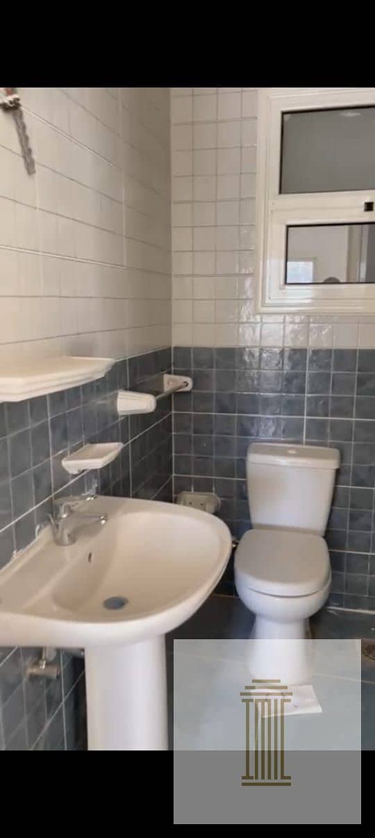 7 WhatsApp Image 2025-10-29 at 13.21. 53_3a6df4a4. jpg