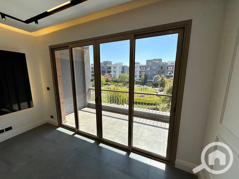 3 WhatsApp Image 2025-10-29 at 14.22. 23_74cc9197. jpg