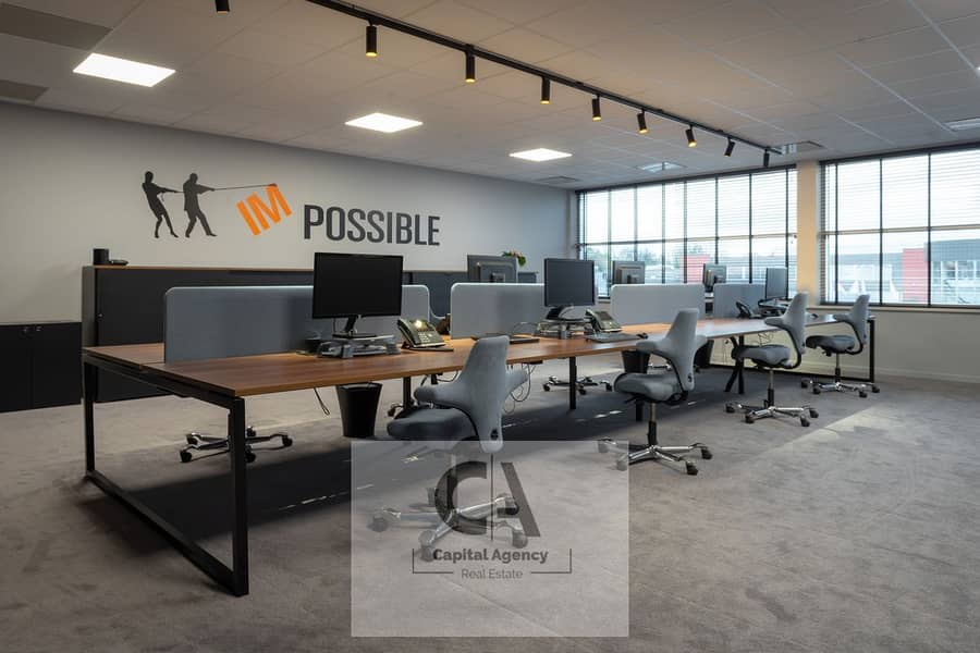 3 0fefd8c1-a35a-415f-ab8b-8f847e862b4a. jpg