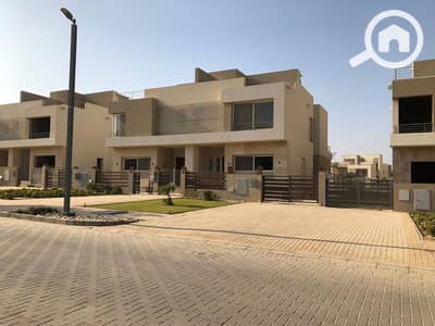 فیلا 4 غرف نوم للبيع في 6 أكتوبر، الجيزة - IMG-20250611-WA0021. jpg فیلا 4 غرف نوم للبيع في 6 أكتوبر، الجيزة - IMG-20250611-WA0021. jpg