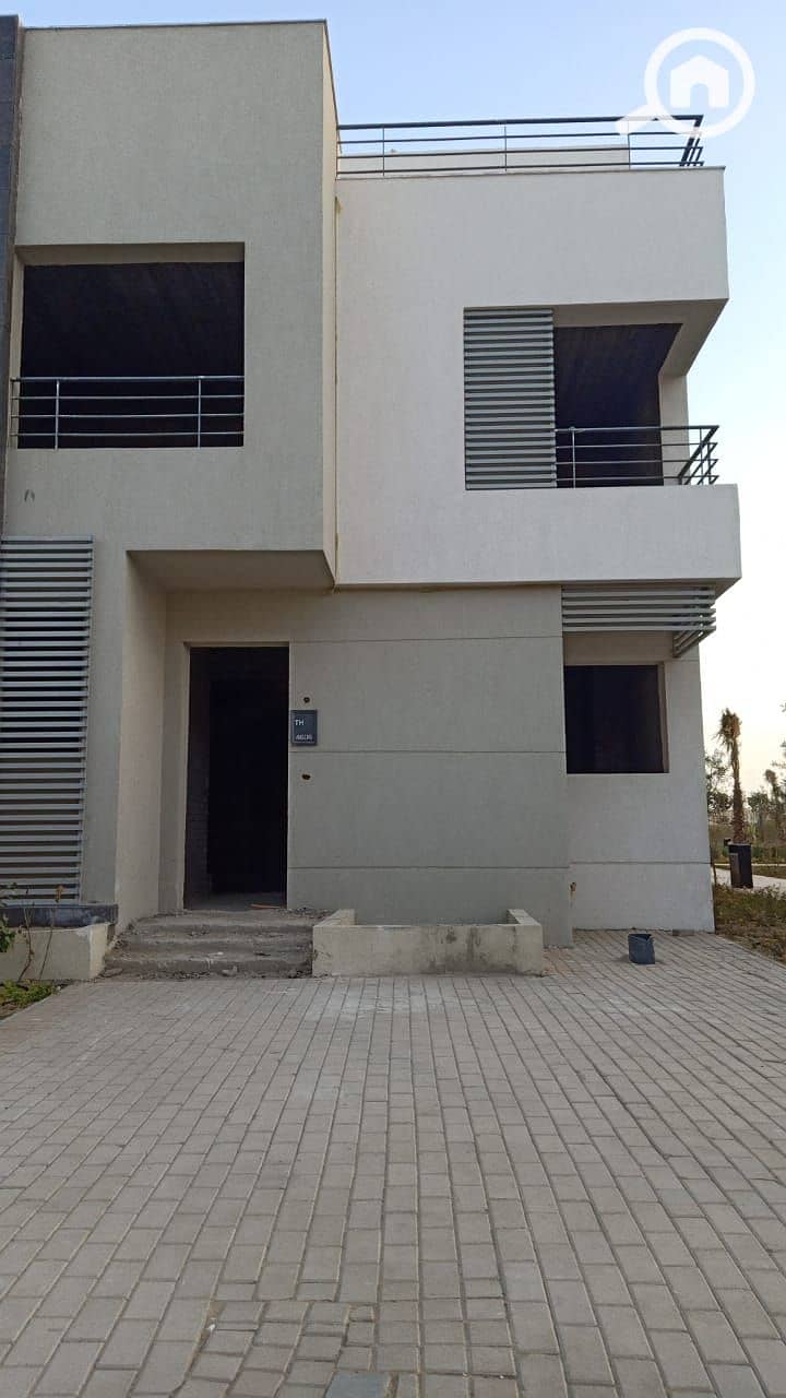 7 WhatsApp Image 2025-04-23 at 12.27. 18_8581d8ab. jpg