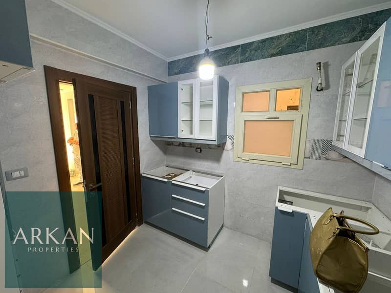 8 66fc809c-cbd0-481c-9385-c7744d14e24e. jpg