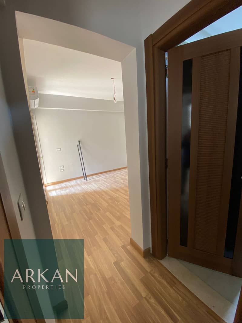 14 cb019294-e073-425e-b576-7f86585abd29. jpg