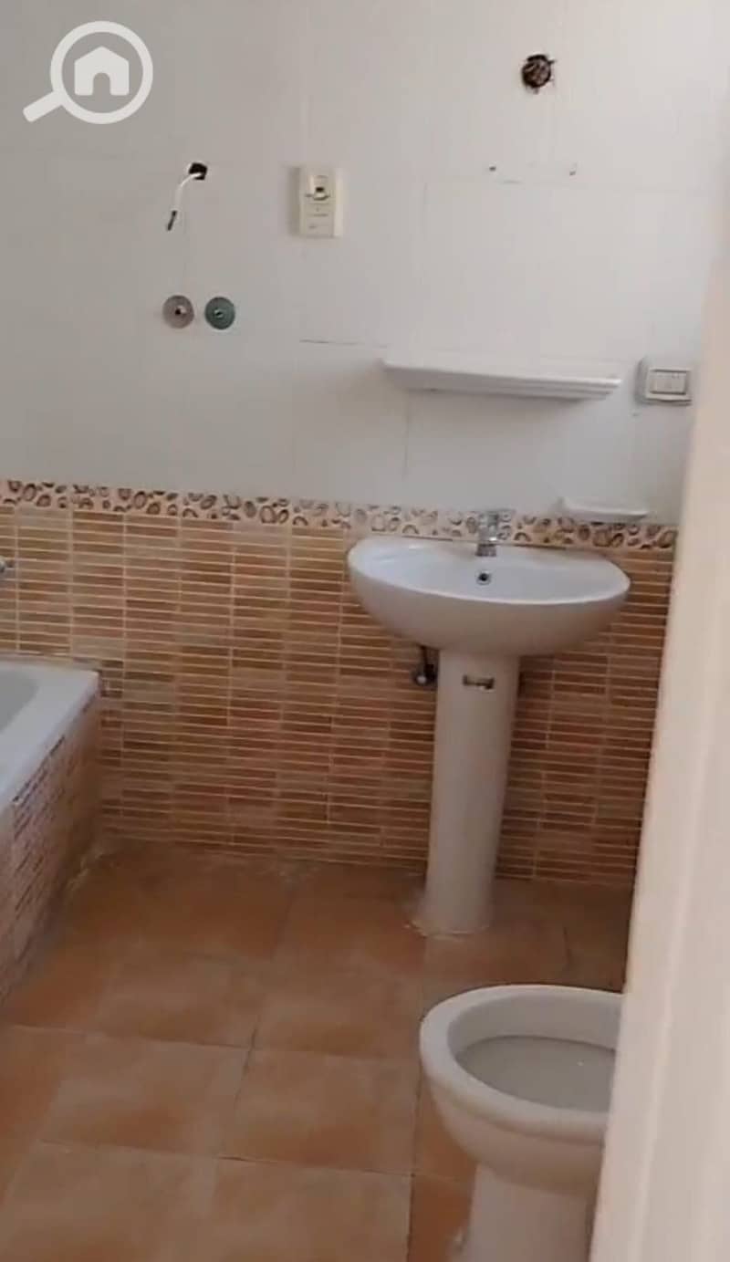 9 8e48c283-407e-45e3-8af3-86bd2dfd9964. jpg