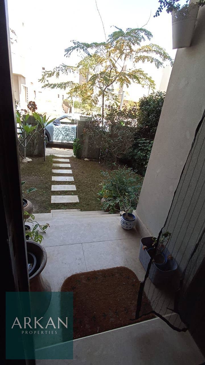 6 5d8d6f19-55ce-4350-9004-ad6c9418f4a2. jpg