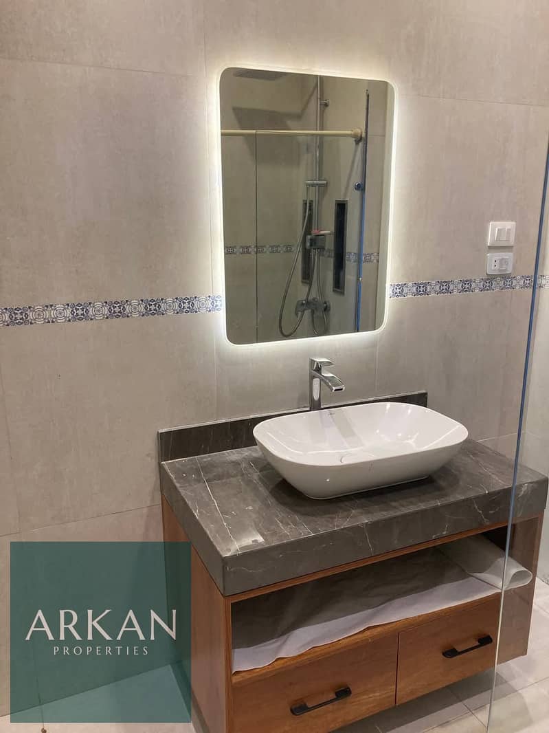 21 d799c3a9-d084-48f8-a489-bc8e70015b6b. jpg