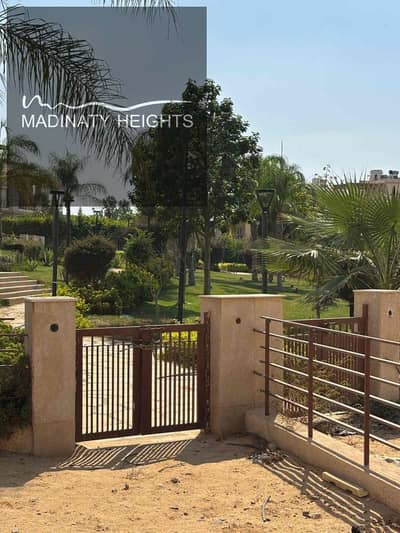 فیلا 4 غرف نوم للبيع في مدينتي، القاهرة - 4de2a173-6aea-42a0-9490-7d3bb97bcec6. jpg