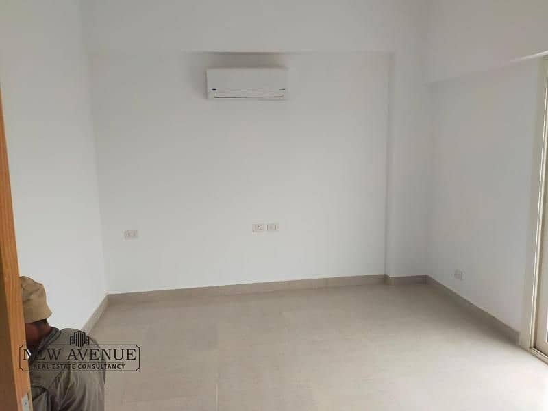 4 6fe184fb-5d27-4e7b-b449-e77c8d3c225c (1). jpg