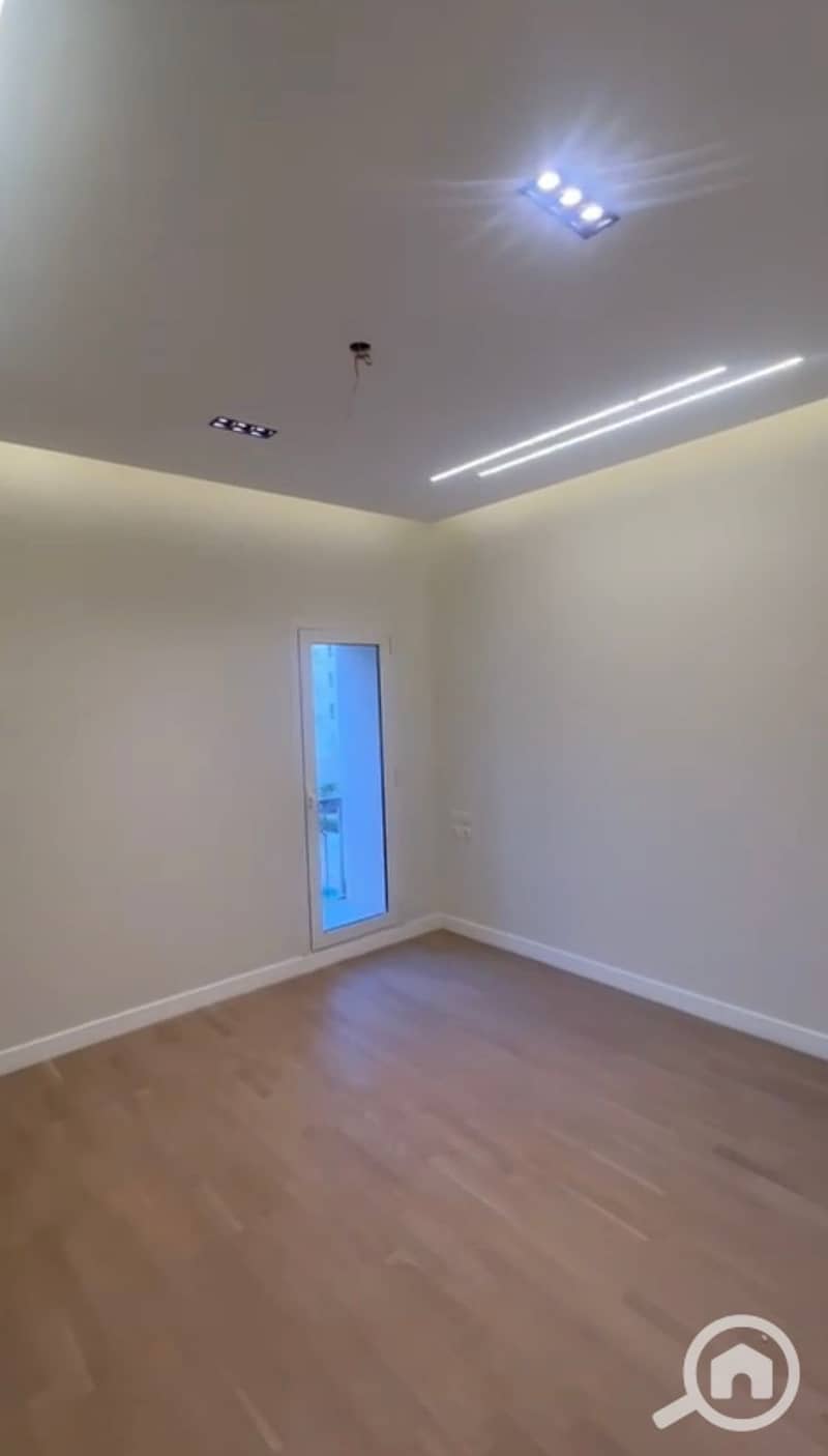 6 WhatsApp Image 2025-10-29 at 2.37. 35 PM (1). jpeg