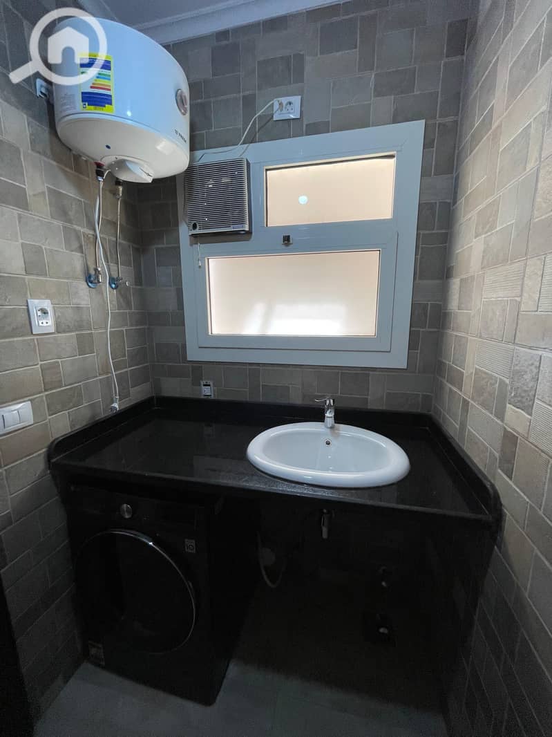 5 IMG-20250813-WA0468. jpg