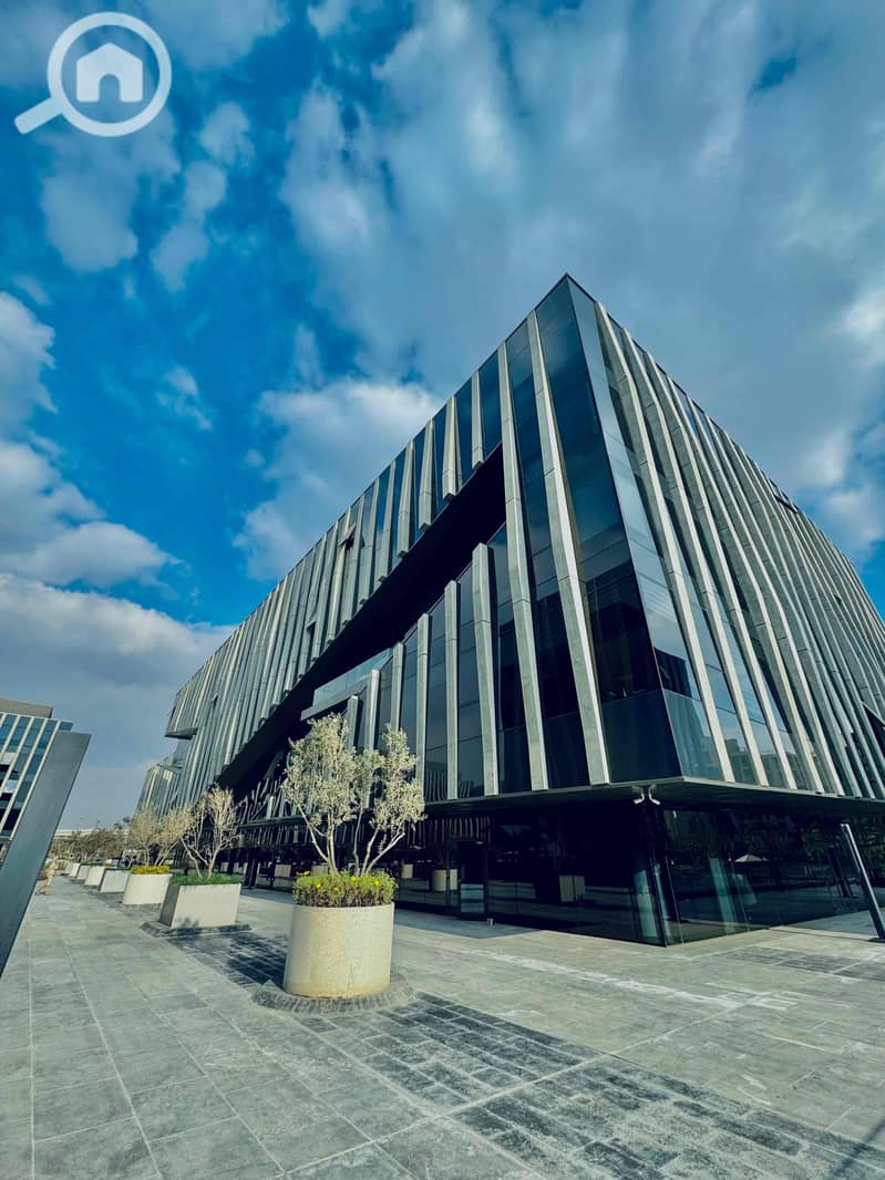 6 cd42e086-5baa-466d-b93e-b687129e4ea0. jpg