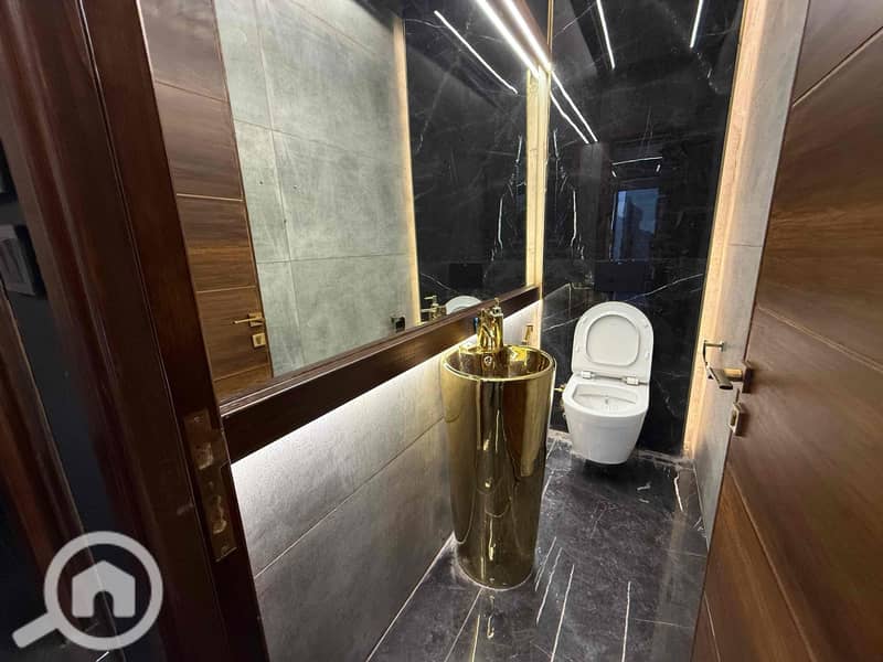 7 bb55f39b-0738-49c5-80a0-a17ae0ff7614. jpg