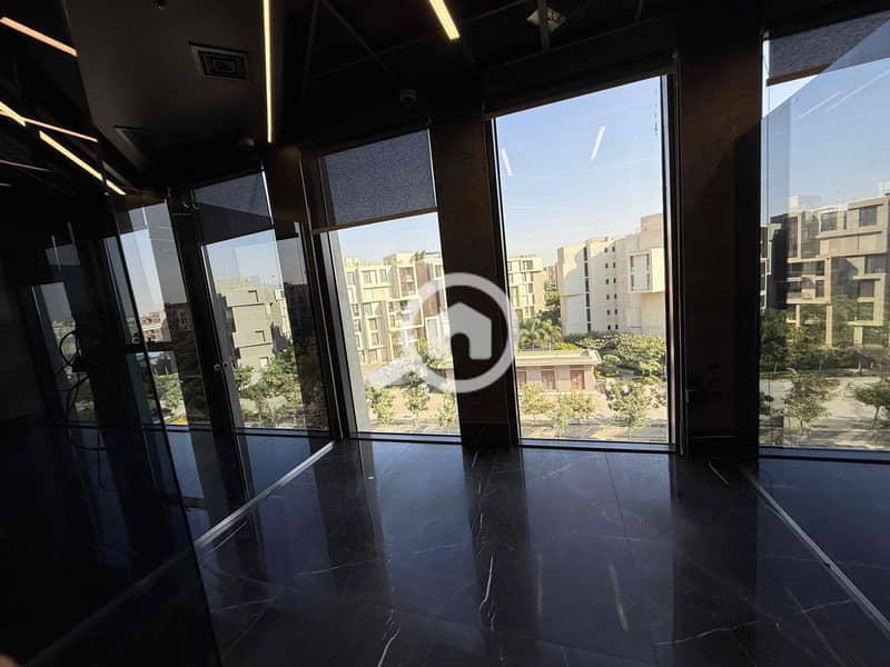 11 8093ffb6-d77c-4f1a-9bf9-57183c050d53. jpg