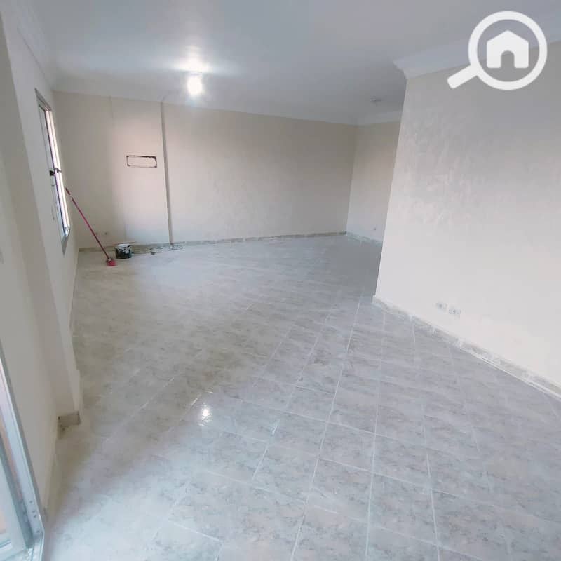 2 1ec176f8-6b9c-4a47-8d51-3c079d0d8fa1. jpeg