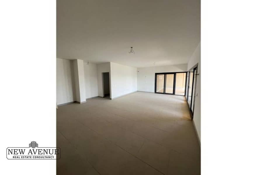 10 02d0f643-65ed-4ba2-bd11-3d9d3483efab. jpg