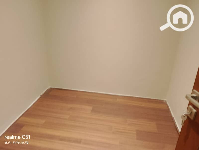 6 WhatsApp Image 2025-10-25 at 8.17. 51 PM. jpeg