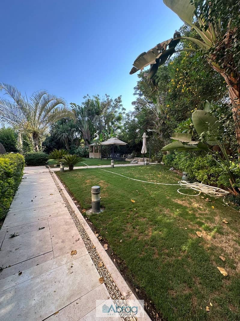 8 571172077_122150904212887959_7850031080822221503_n. jpg